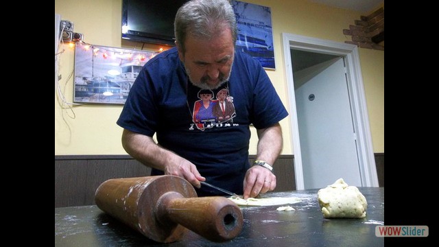 12 Pestinos 2016 Amasando