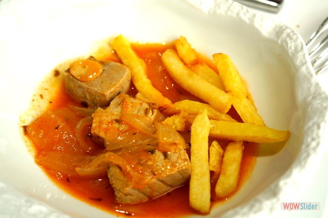 Atun encebollado